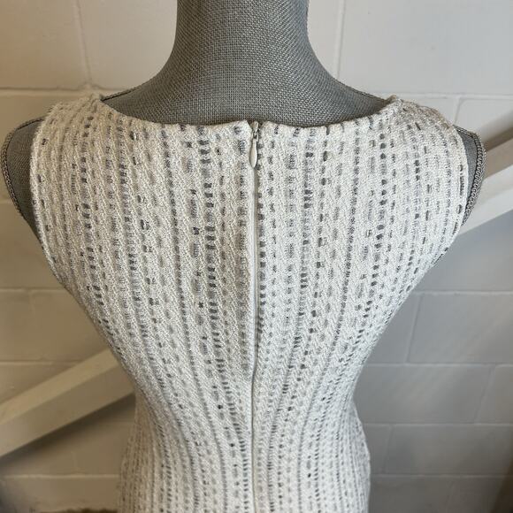ST. JOHN Sleeveless Wool Blend Sheath Dress Woman’s Size 6 - Picture 6 of 8